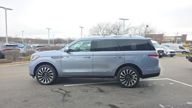 2022 Lincoln Navigator Black Label