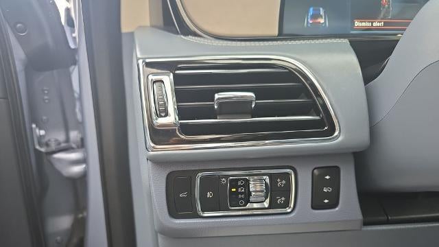 2022 Lincoln Navigator Black Label