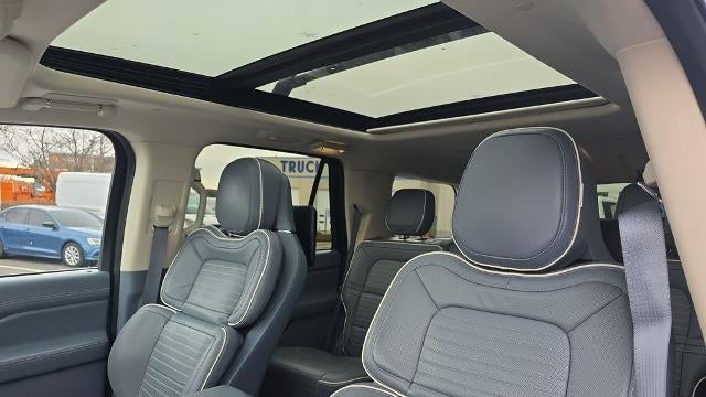 2022 Lincoln Navigator Black Label