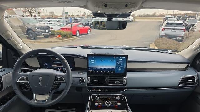 2022 Lincoln Navigator Black Label