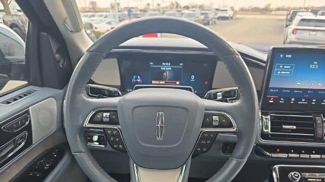 2022 Lincoln Navigator Black Label