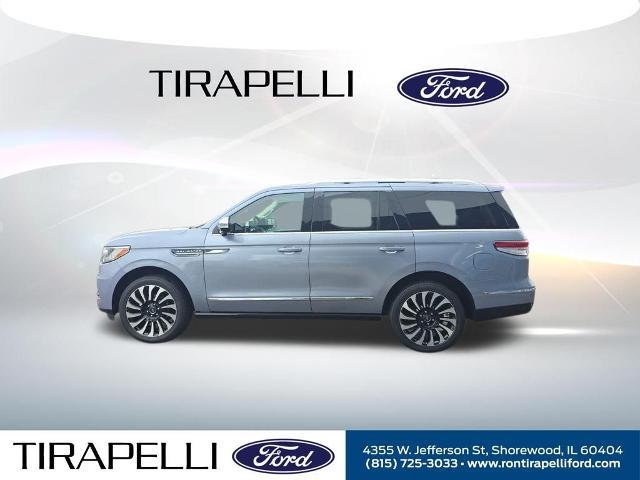 2022 Lincoln Navigator - $60,369