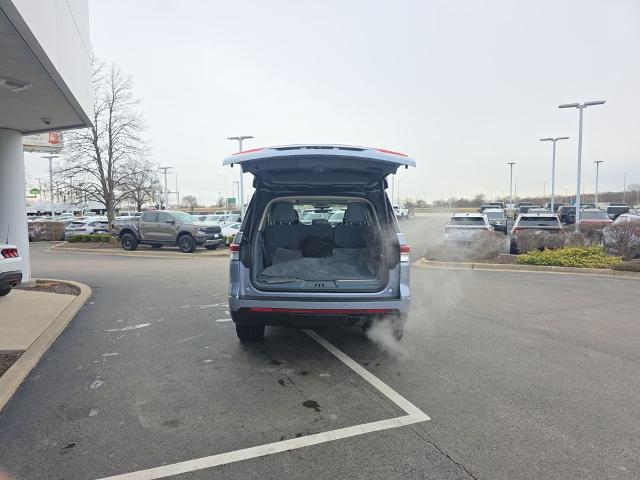 2022 Lincoln Navigator - $60,369
