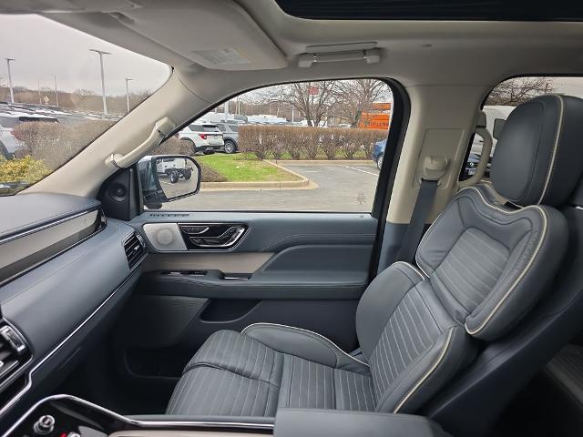 2022 Lincoln Navigator - $60,369