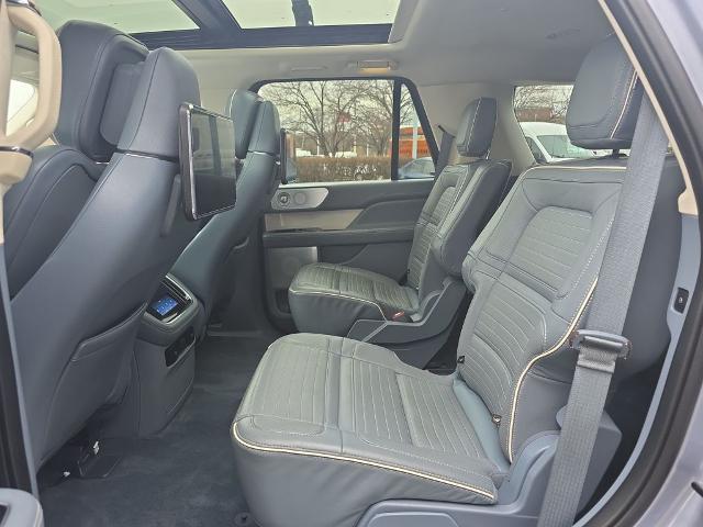 2022 Lincoln Navigator - $60,369