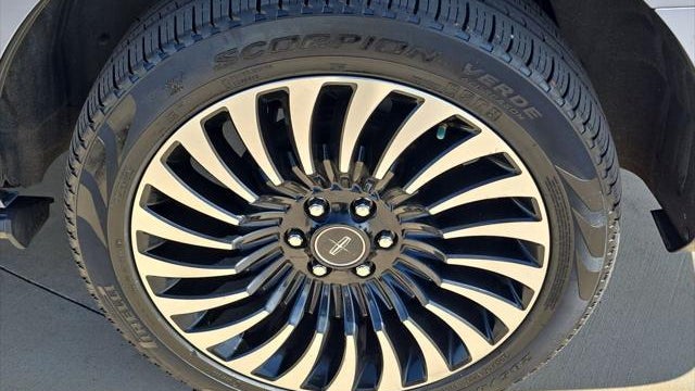 2021 Lincoln Navigator Black Label