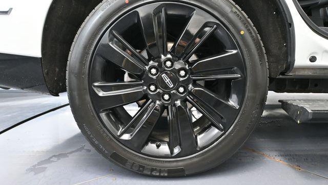 2022 Lincoln Navigator Black Label
