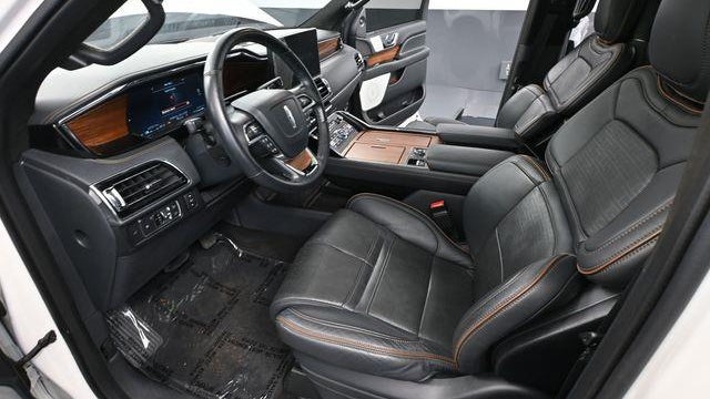 2022 Lincoln Navigator Black Label
