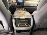2018 Navigator Thumbnail 32