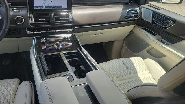 2020 Lincoln Navigator Black Label