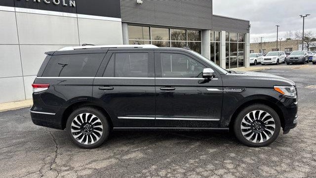 2022 Lincoln Navigator Black Label
