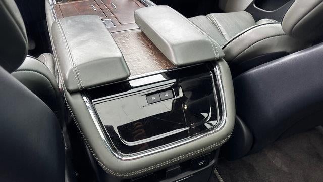 2022 Lincoln Navigator Black Label