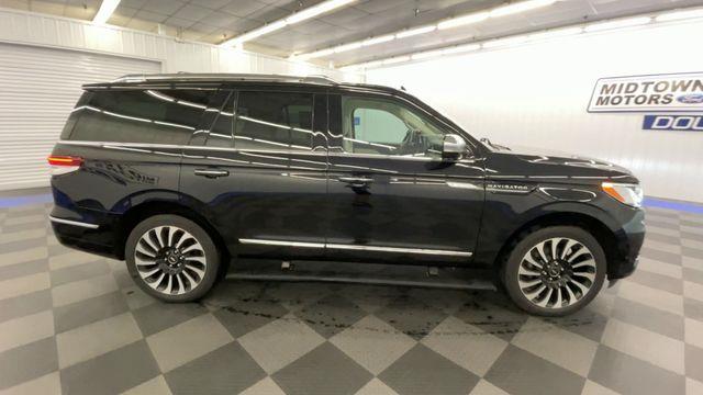 2022 Lincoln Navigator - $54,324