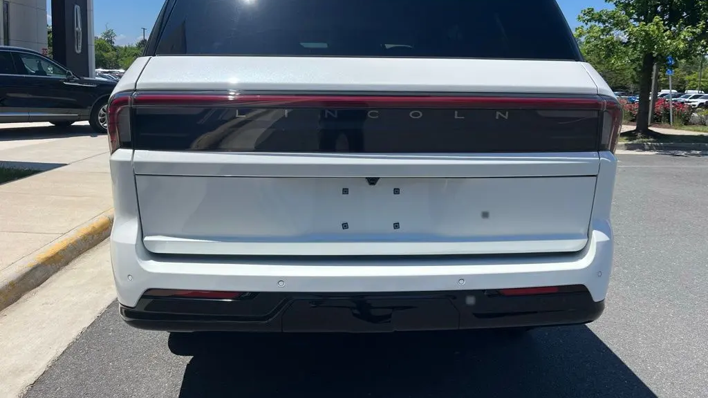 2026 Lincoln Navigator Premiere