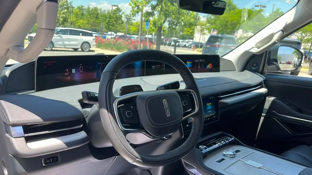 2026 Lincoln Navigator Premiere