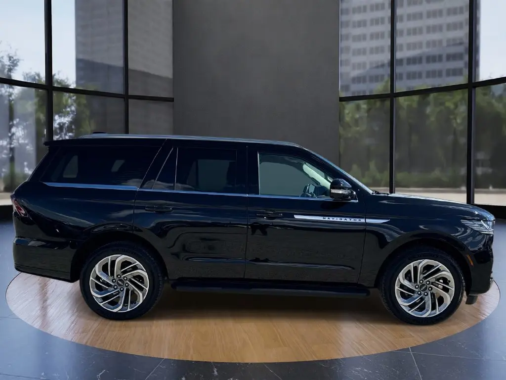 2026 Lincoln Navigator