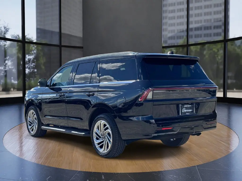 2026 Lincoln Navigator
