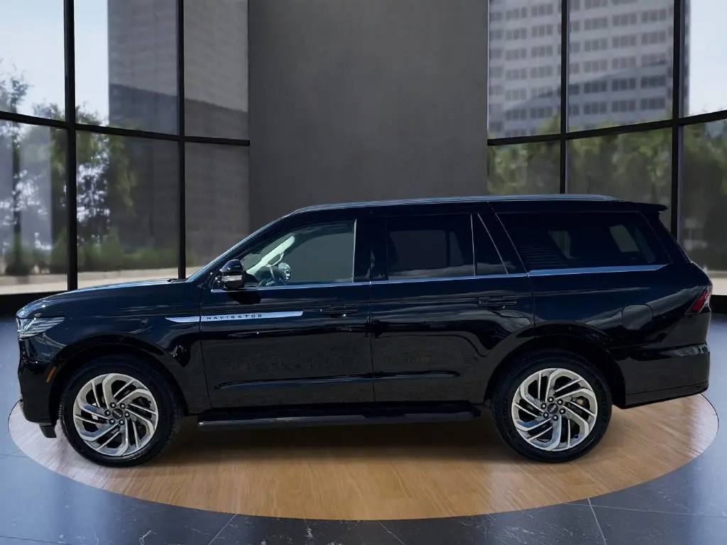 2026 Lincoln Navigator