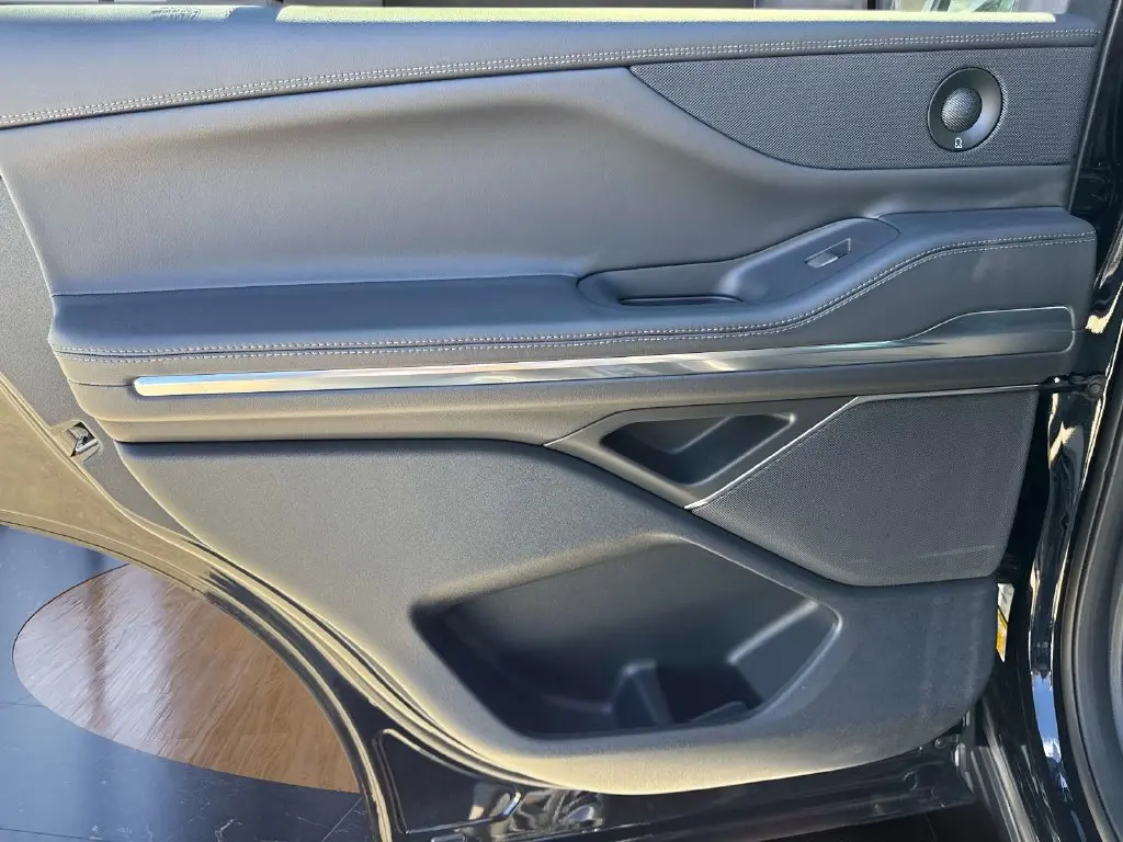 2026 Lincoln Navigator