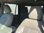 2015 Navigator L Thumbnail 9