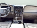 2015 Navigator L Thumbnail 21