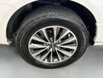 2017 Navigator L Thumbnail 35