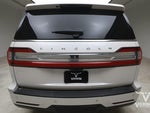 2019 Navigator L Thumbnail 3