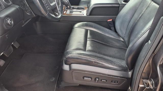 2015 Lincoln Navigator L Base