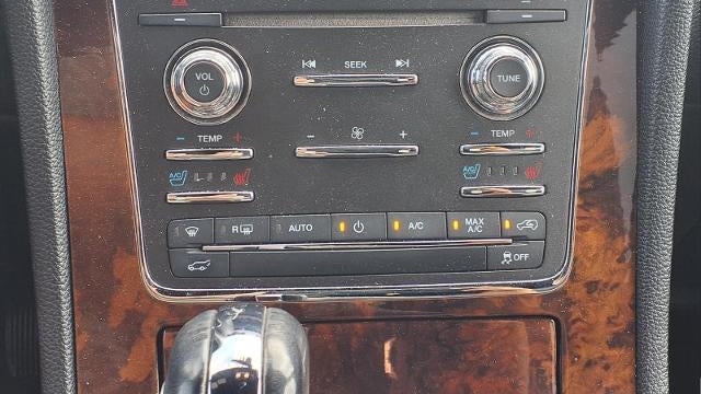 2015 Lincoln Navigator L Base