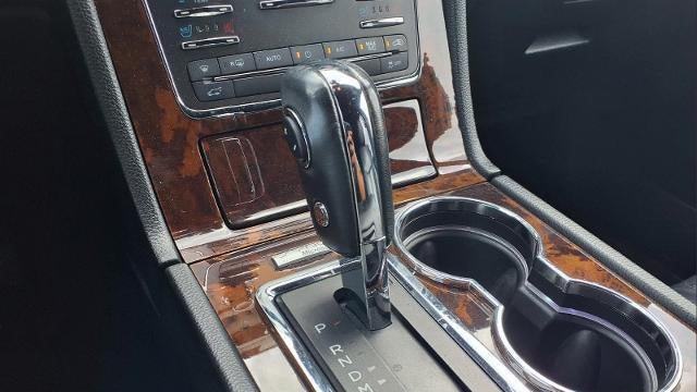 2015 Lincoln Navigator L Base
