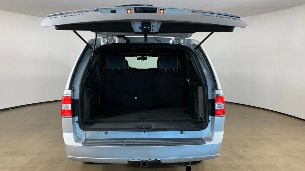 2012 Lincoln Navigator L Base
