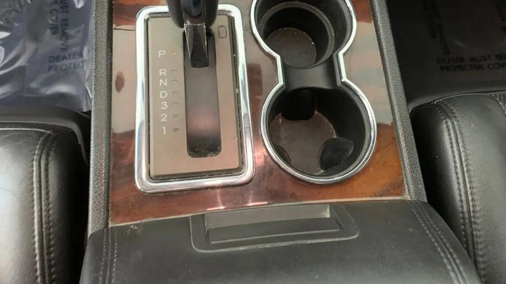 2012 Lincoln Navigator L Base