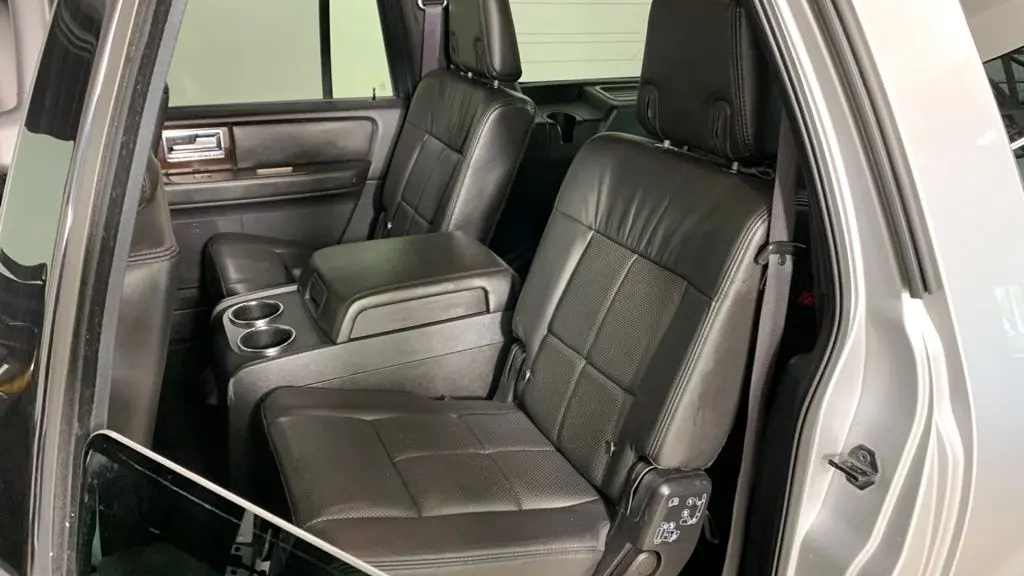 2012 Lincoln Navigator L Base