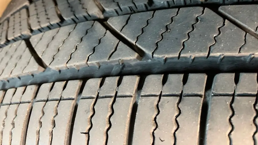 2012 Lincoln Navigator L Base