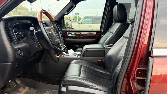 2015 Lincoln Navigator L Base