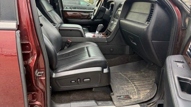 2015 Lincoln Navigator L Base