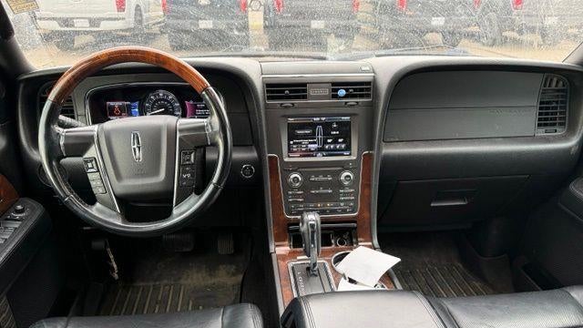 2015 Lincoln Navigator L Base