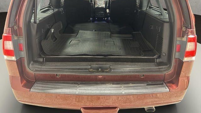 2015 Lincoln Navigator L Base