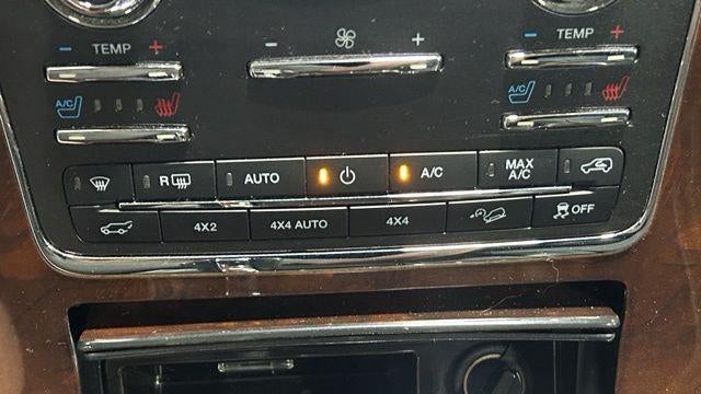 2015 Lincoln Navigator L Base