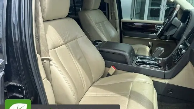 2015 Lincoln Navigator L Base