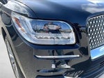 2018 Navigator L Thumbnail 5