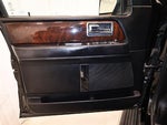 2017 Navigator L Thumbnail 10