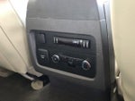 2015 Navigator L Thumbnail 9