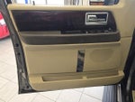 2015 Navigator L Thumbnail 20