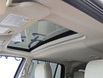 2015 Navigator L Thumbnail 24