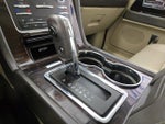 2015 Navigator L Thumbnail 26