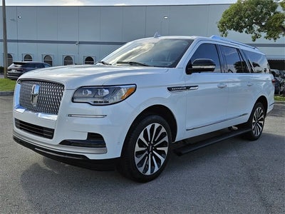 Photo of a 2023 Lincoln Navigator L 4X2 Reserve 4DR SUV for sale