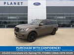 2023 Navigator L Thumbnail 1