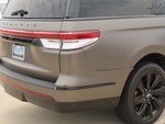 2023 Navigator L Thumbnail 12