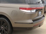 2023 Navigator L Thumbnail 16